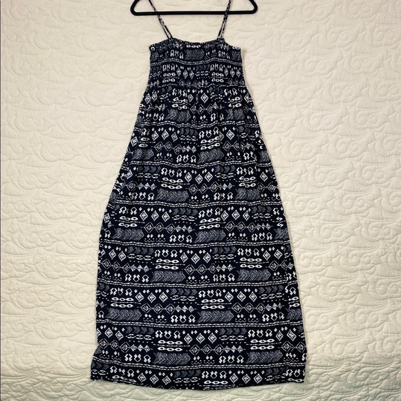 Reitmans Shirred Top Maxi Dress Size 9 Black and White Patterned - Picture 2 of 10